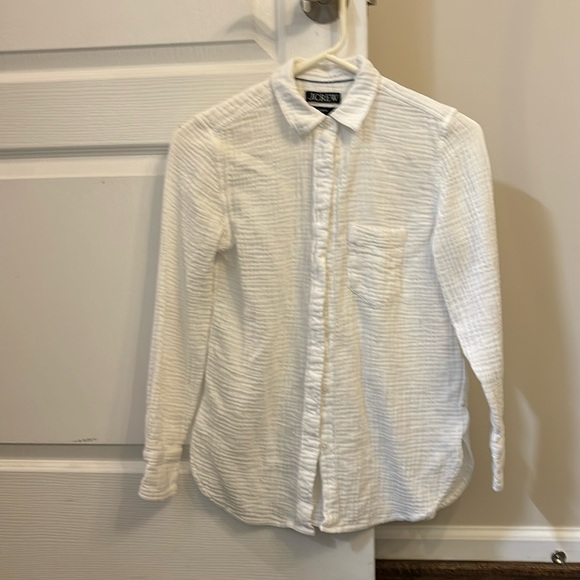 J.Crew soft textured white top worn under a sweater or unbuttoned over a tee. - Picture 1 of 4